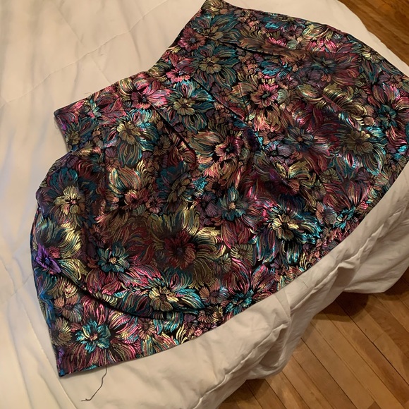 VINTAGE SKIRT- bought at an Italian thrift store - Picture 1 of 2